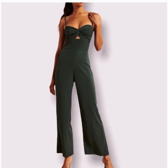 Abercrombie & Fitch Twist Front Cutout Jumpsuit - Picture 1 of 1
